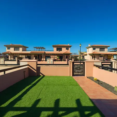 Private Terrace Majanicho Garden - Pool Апартаменты Ла-Олива